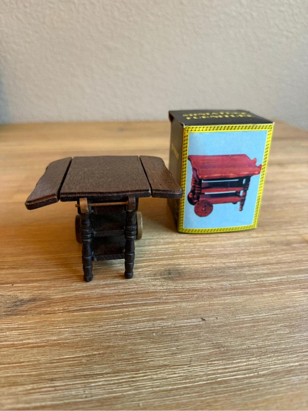 Brinn’s brown miniature